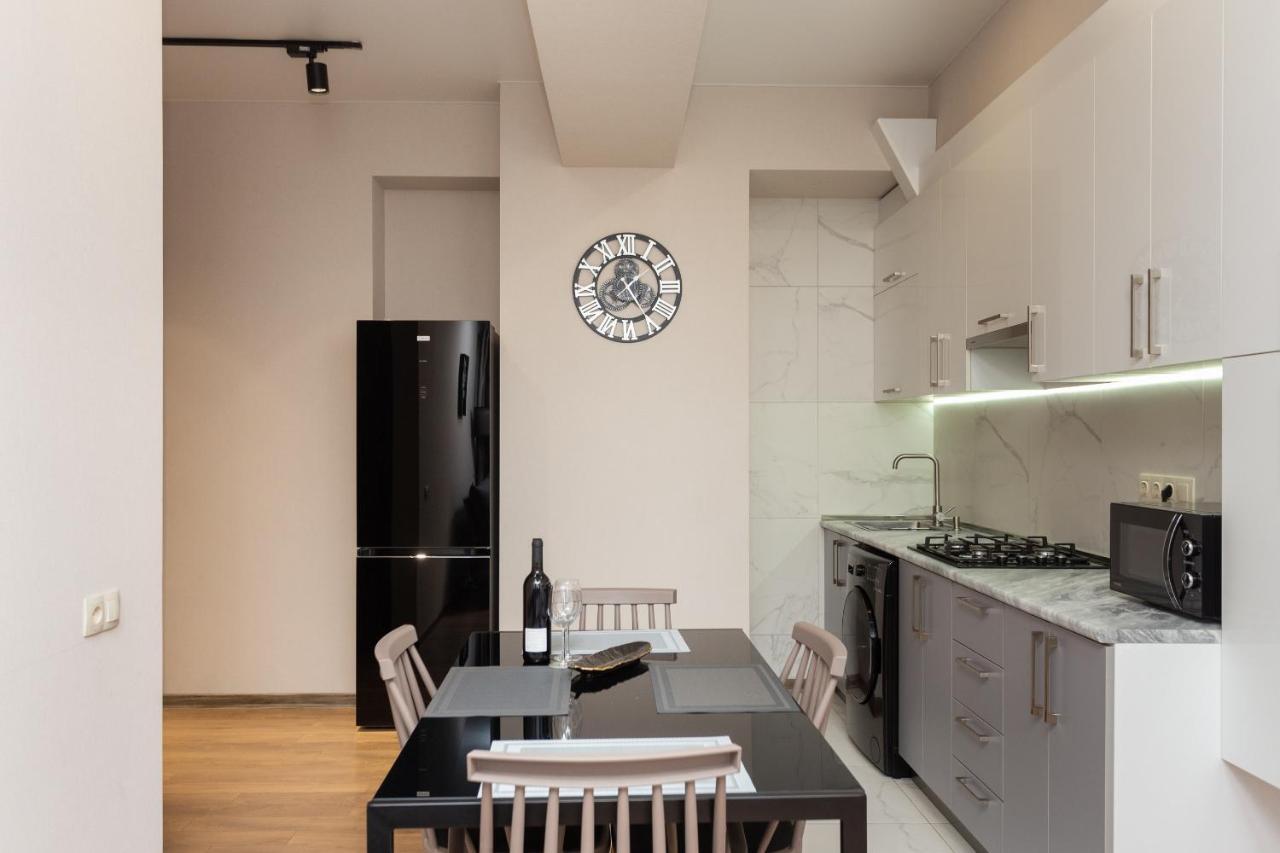 Saburtalo Apartment Tbilisi ภายนอก รูปภาพ